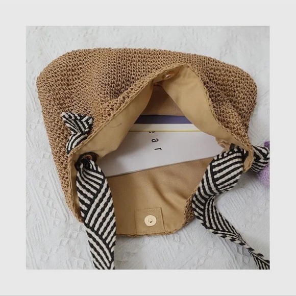 Straw Woven Beach Bag - Picture 2 of 5